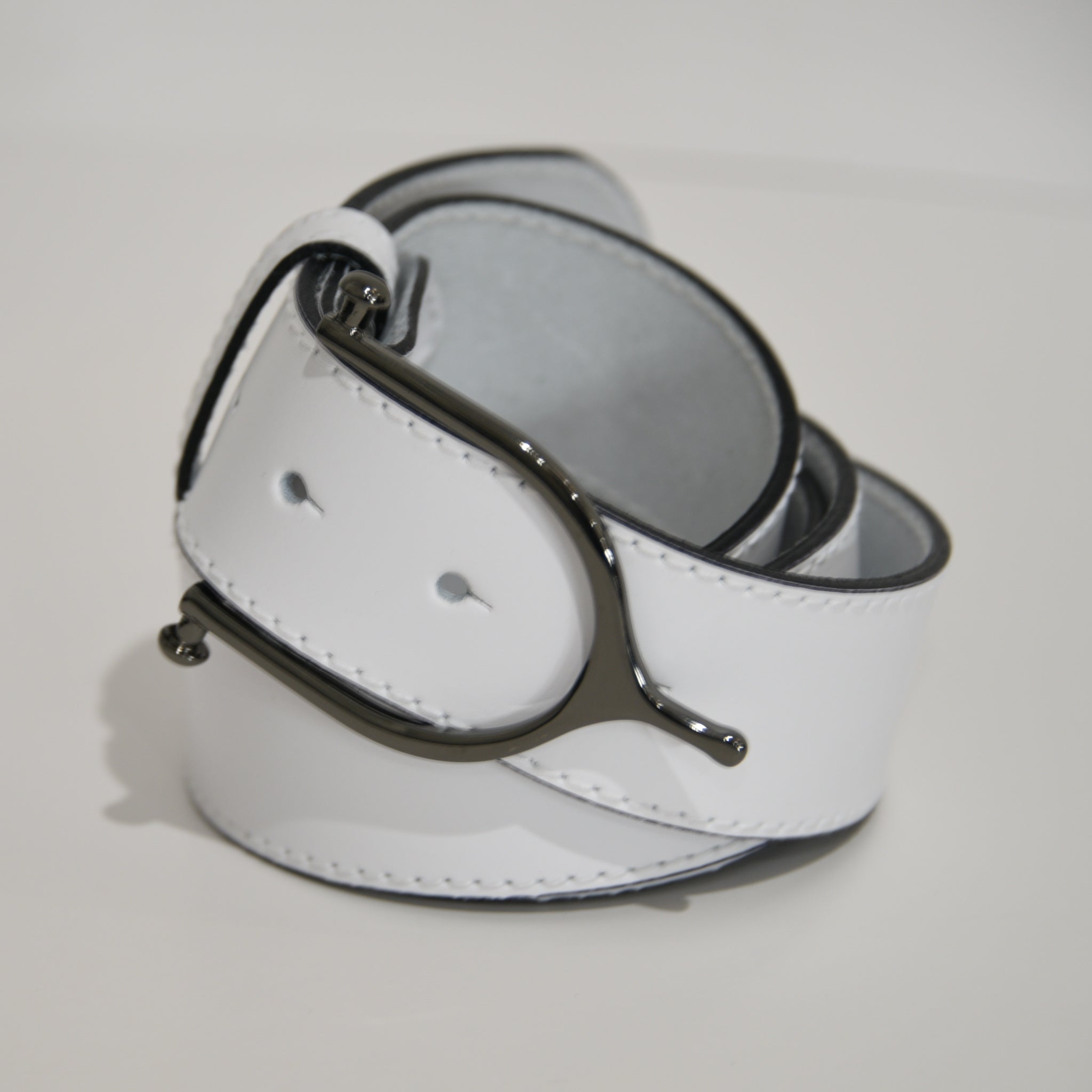 LIlo España Belt Buckle  Elegant Silver Tone Crystal h2nzmndkyxp8f5rc7ykv.jpg?v=  main image 3